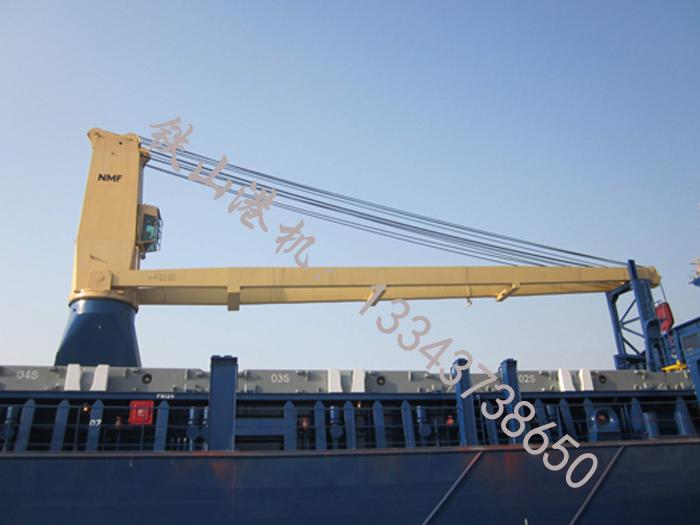 遼寧大連甲板起重機(jī)廠(chǎng)家設(shè)備節(jié)能省油機(jī)型，性能穩(wěn)定